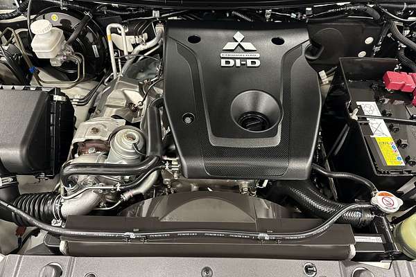 2022 Mitsubishi Pajero Sport GLX QF