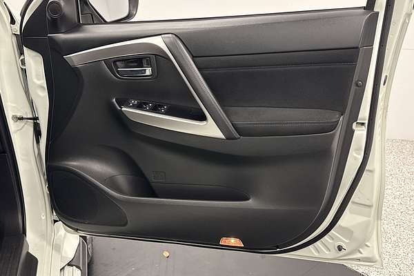 2022 Mitsubishi Pajero Sport GLX QF