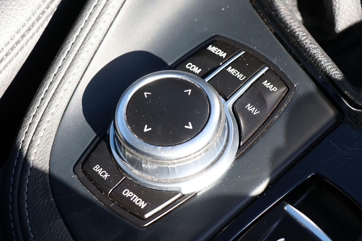 2019 BMW X1 sDrive18d F48