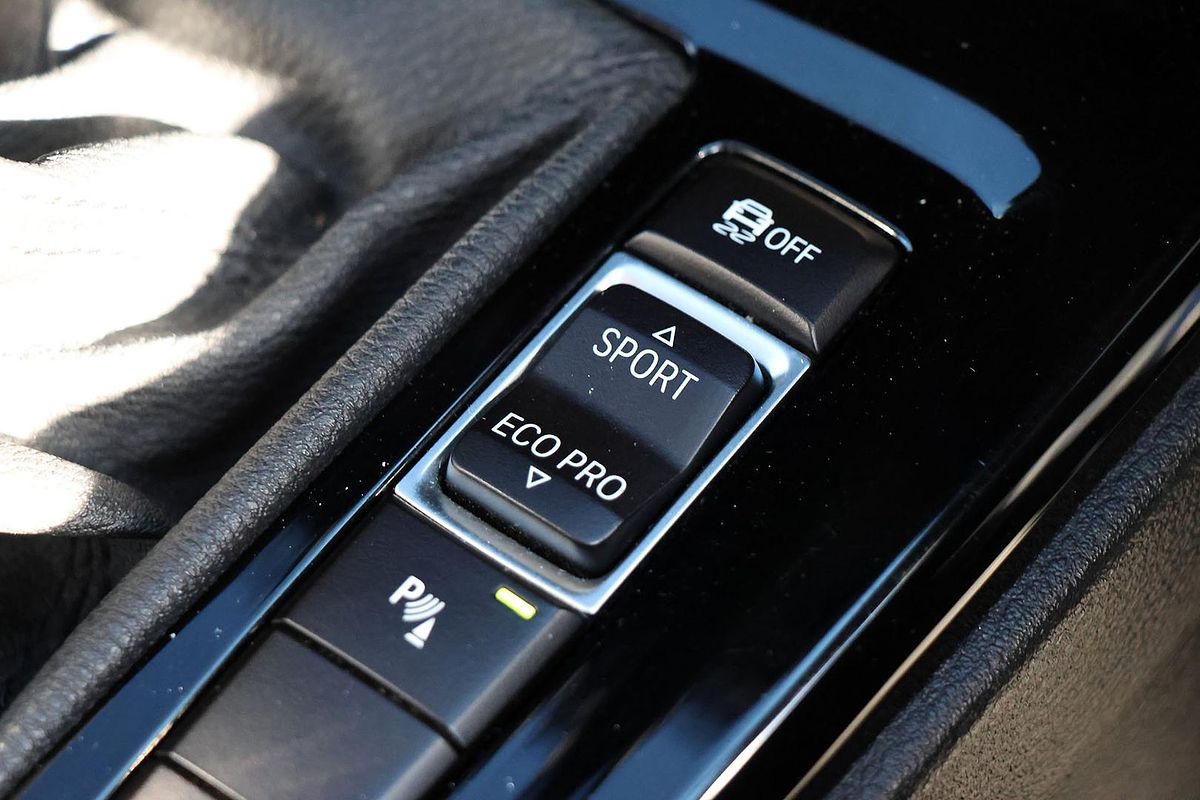 2019 BMW X1 sDrive18d F48
