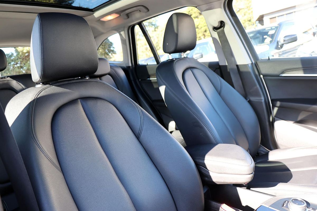 2019 BMW X1 sDrive18d F48