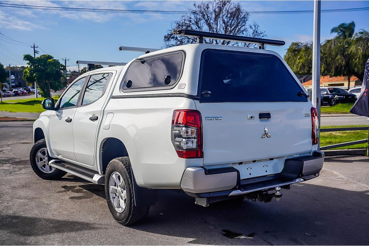 2019 Mitsubishi Triton GLX MR 4X4