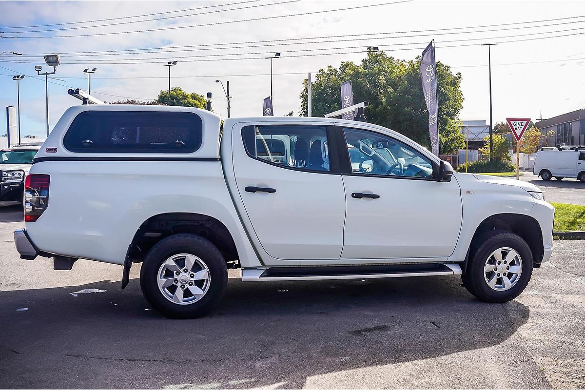 2019 Mitsubishi Triton GLX MR 4X4