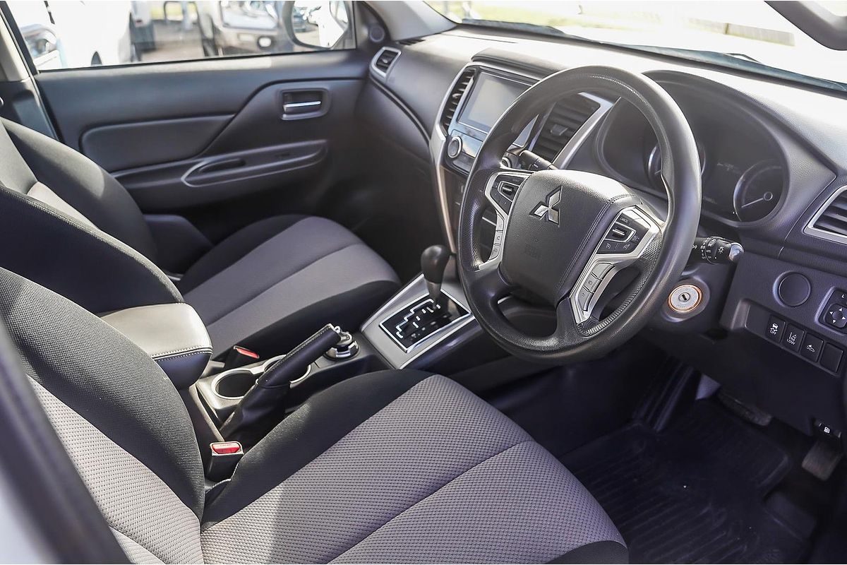 2019 Mitsubishi Triton GLX MR 4X4