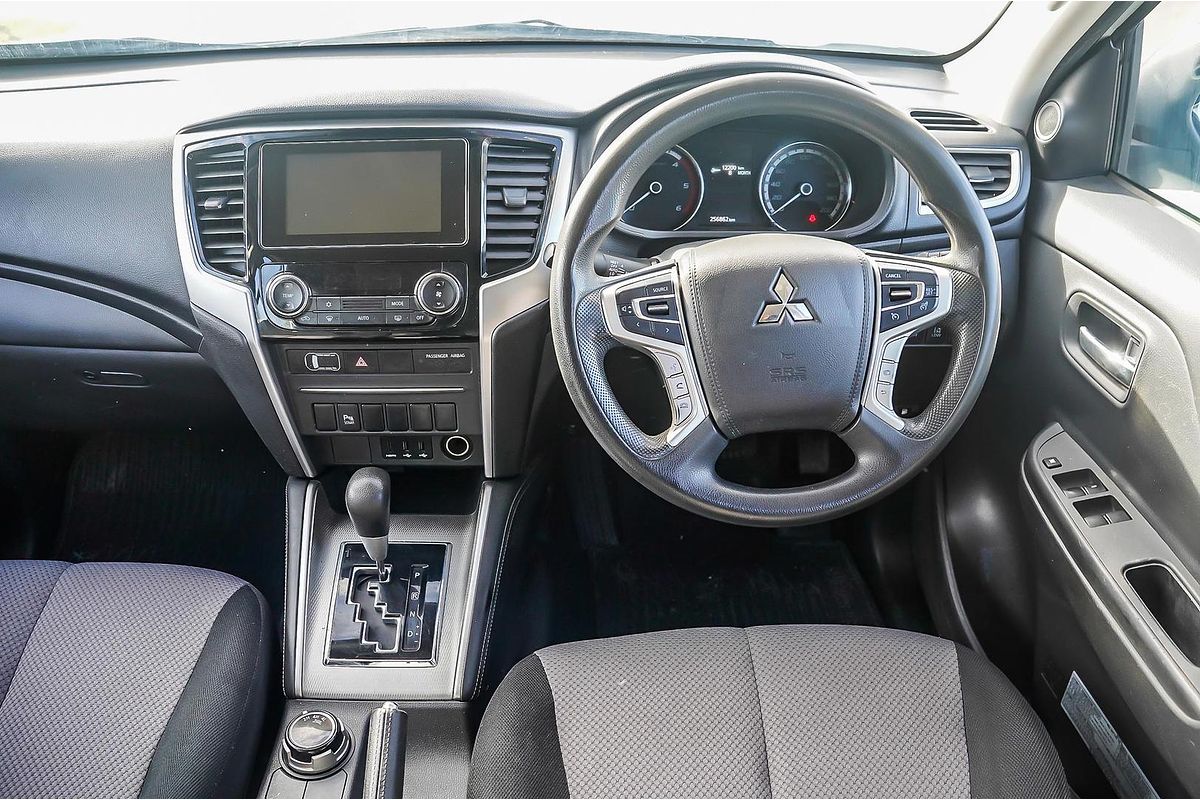 2019 Mitsubishi Triton GLX MR 4X4