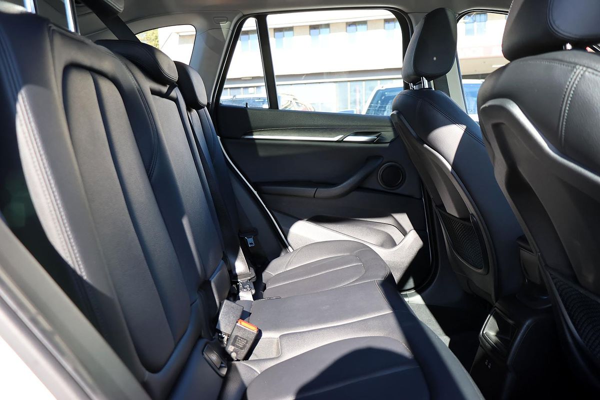 2019 BMW X1 sDrive18d F48