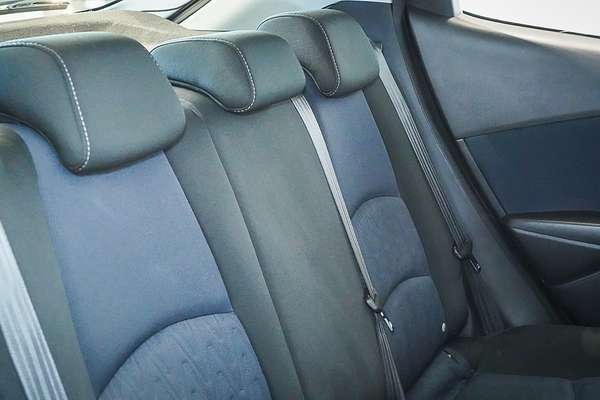 2016 Mazda 2 Maxx DJ Series