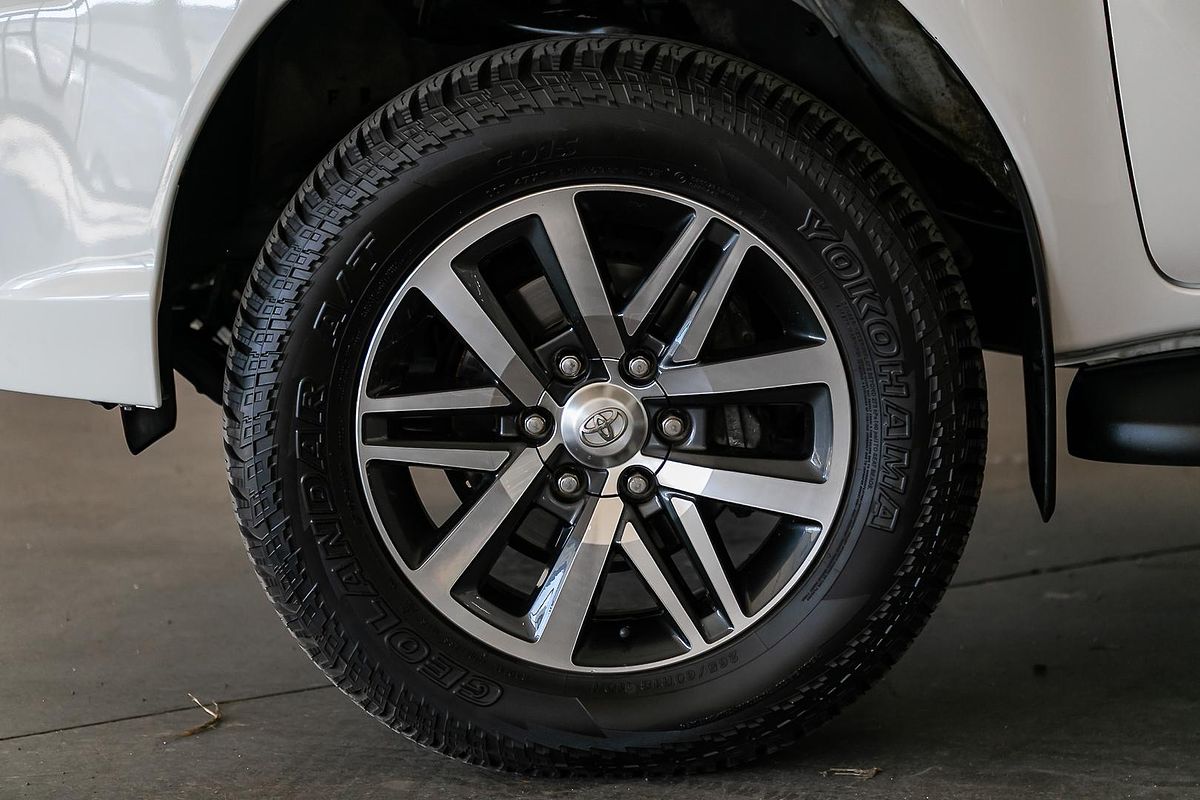 2020 Toyota Hilux SR5 GUN126R 4X4