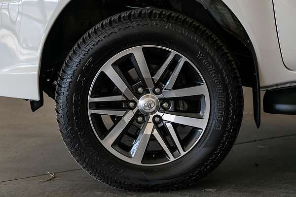 2020 Toyota Hilux SR5 GUN126R 4X4