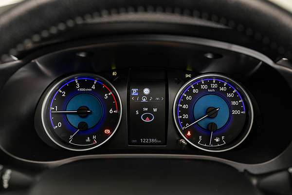 2020 Toyota Hilux SR5 GUN126R 4X4