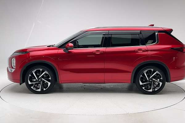 2021 Mitsubishi Outlander Exceed ZM