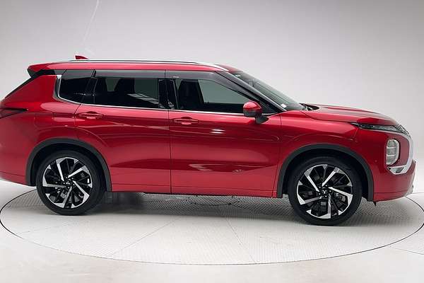 2021 Mitsubishi Outlander Exceed ZM