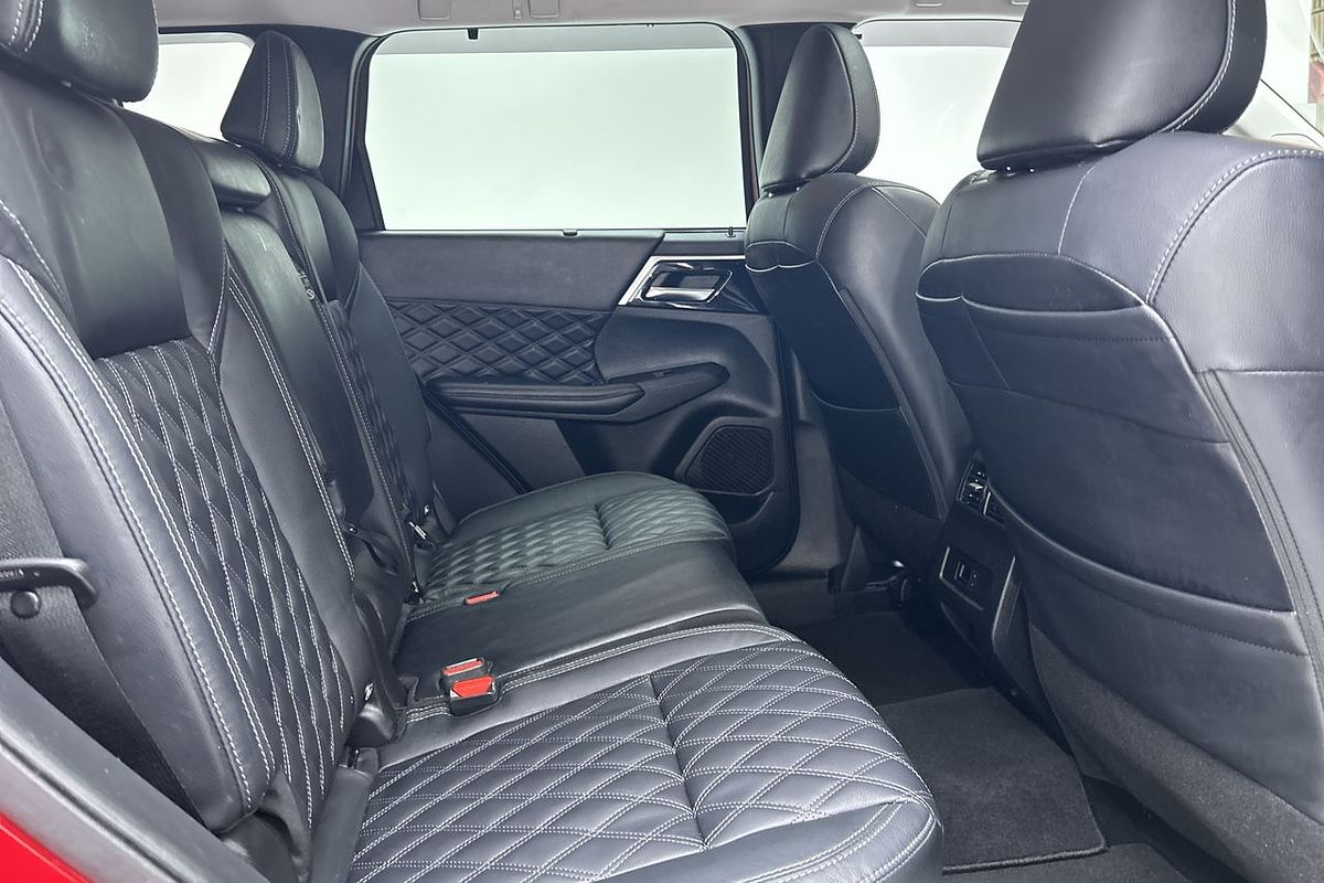2021 Mitsubishi Outlander Exceed ZM