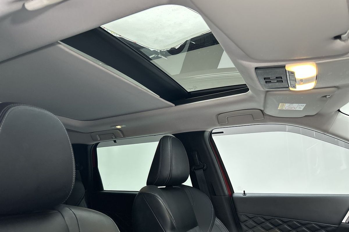 2021 Mitsubishi Outlander Exceed ZM