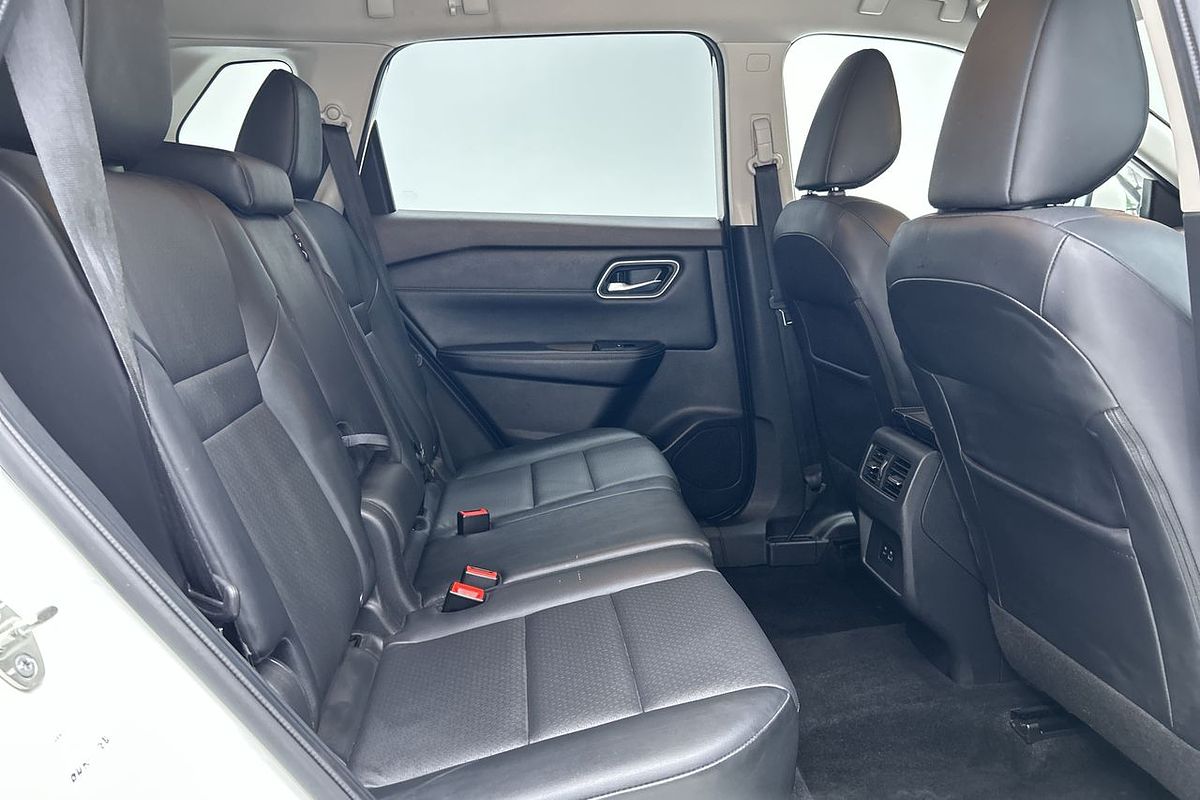 2023 Nissan X-TRAIL ST-L T33