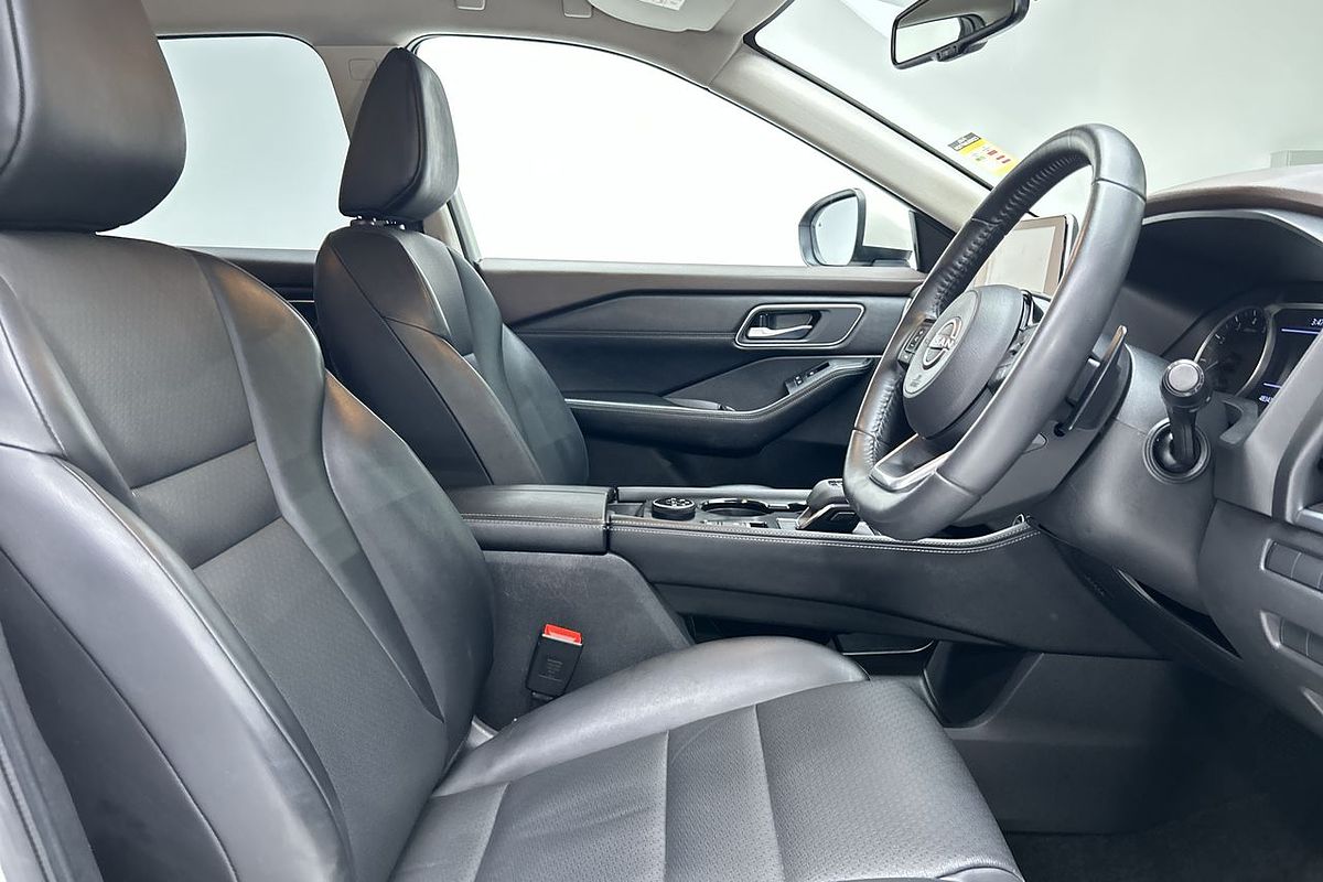2023 Nissan X-TRAIL ST-L T33