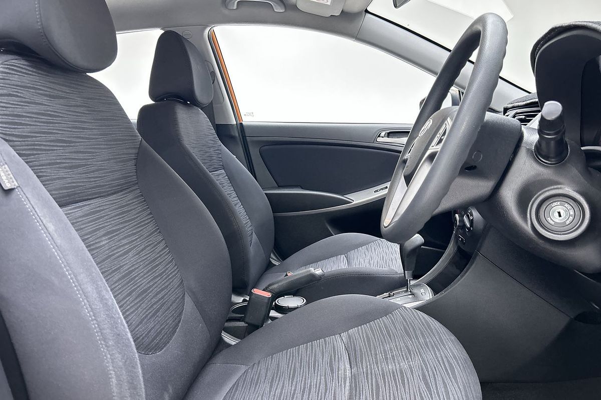 2016 Hyundai Accent Active RB3