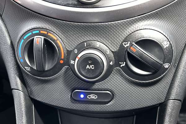 2016 Hyundai Accent Active RB3