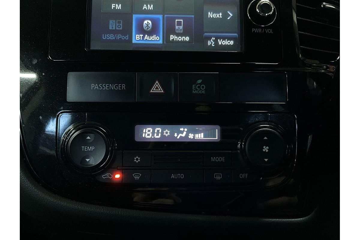 2014 Mitsubishi Outlander ES ZJ