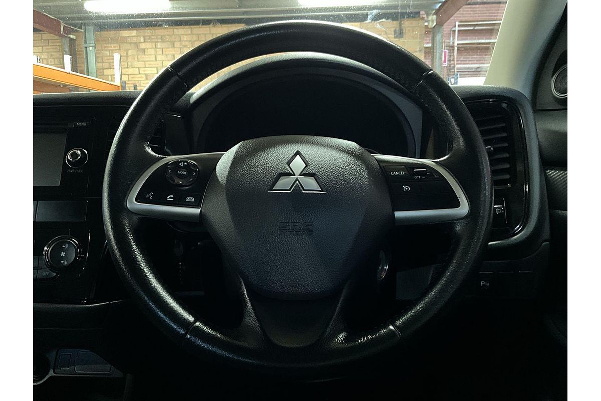 2014 Mitsubishi Outlander ES ZJ