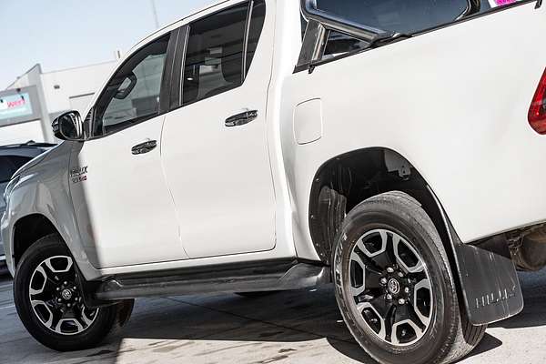 2020 Toyota Hilux SR5 GUN126R 4X4