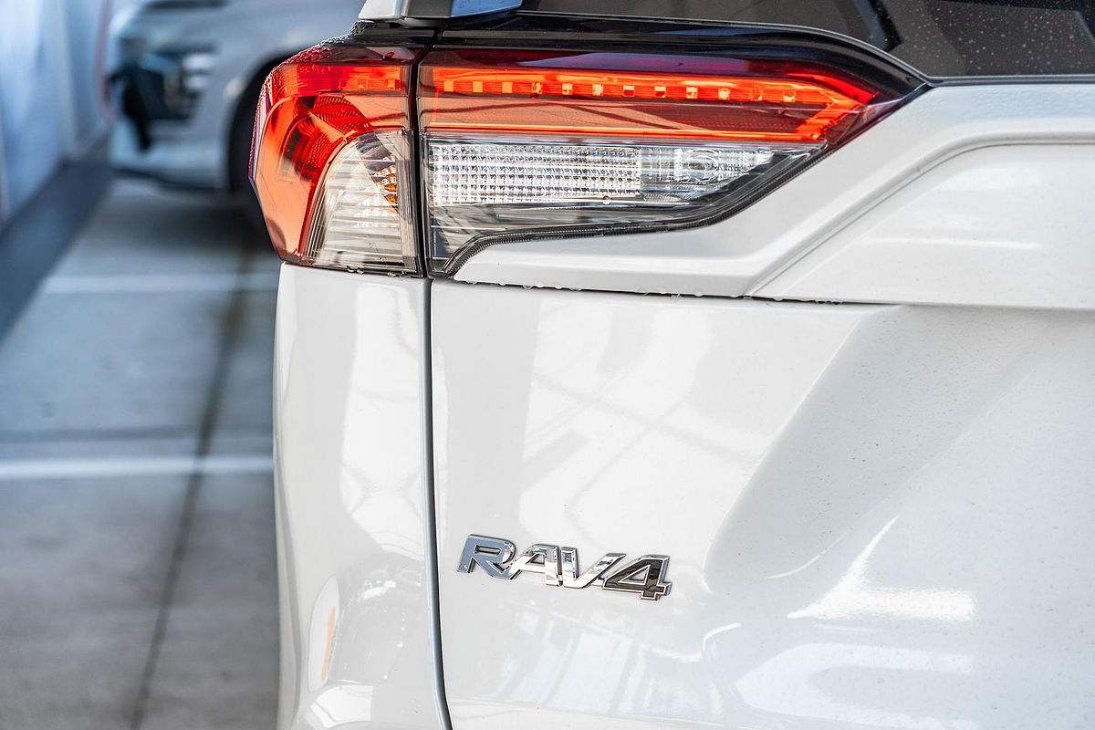 2020 Toyota RAV4 GXL MXAA52R