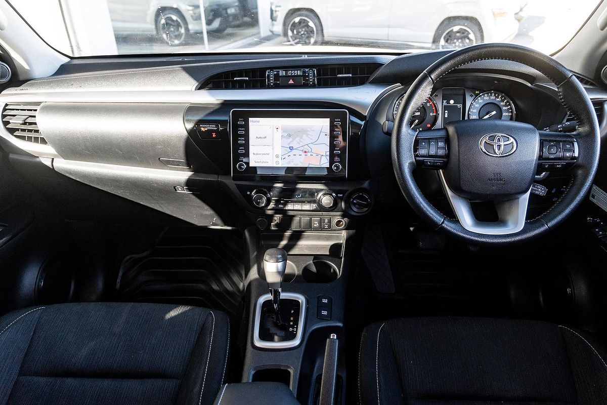 2020 Toyota Hilux SR5 GUN126R 4X4