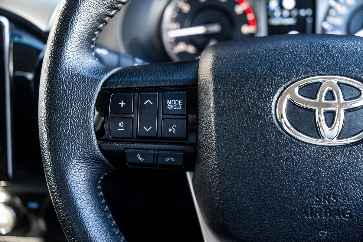 2020 Toyota Hilux SR5 GUN126R 4X4