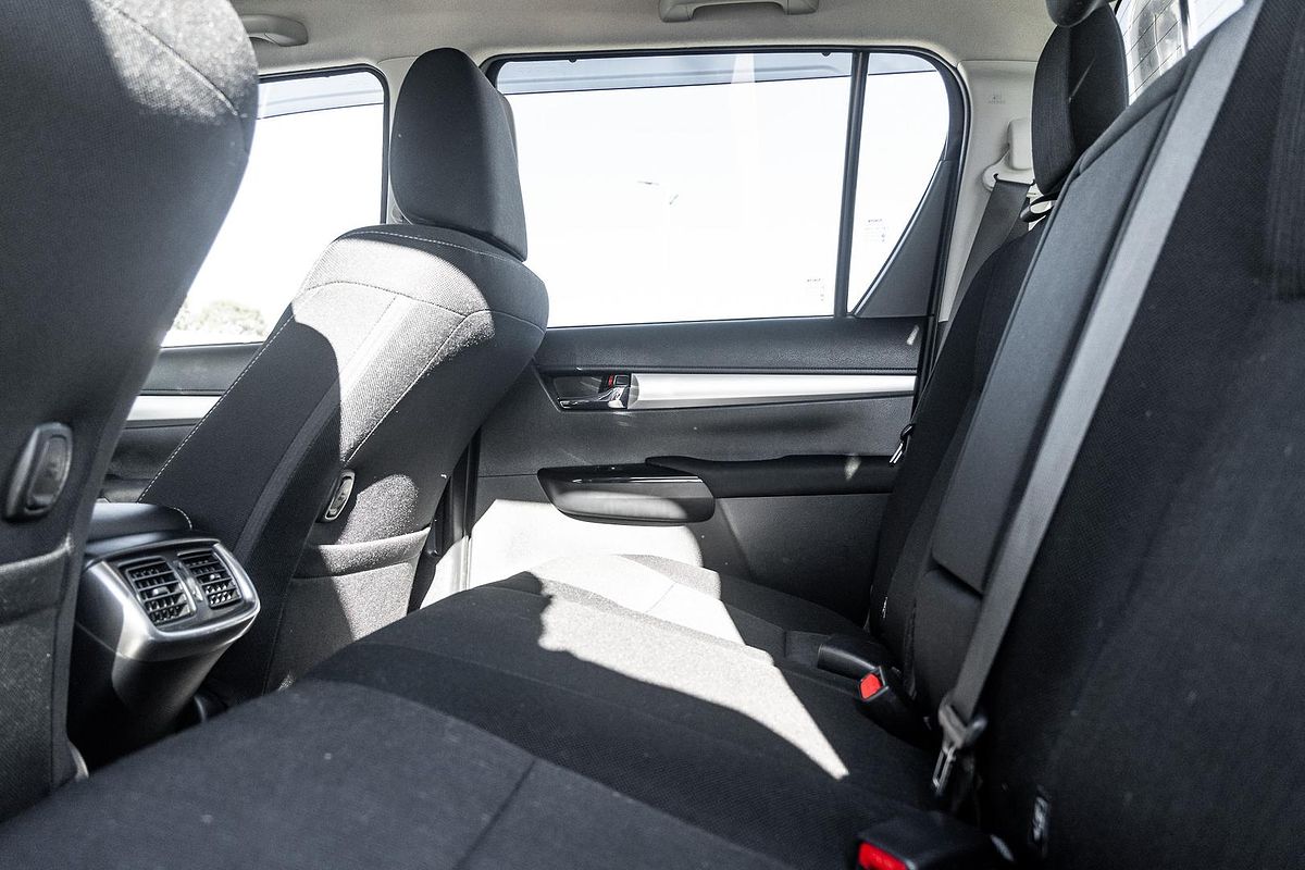 2021 Toyota Hilux SR5 GUN126R 4X4