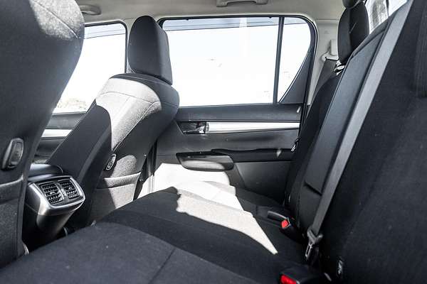 2021 Toyota Hilux SR5 GUN126R 4X4
