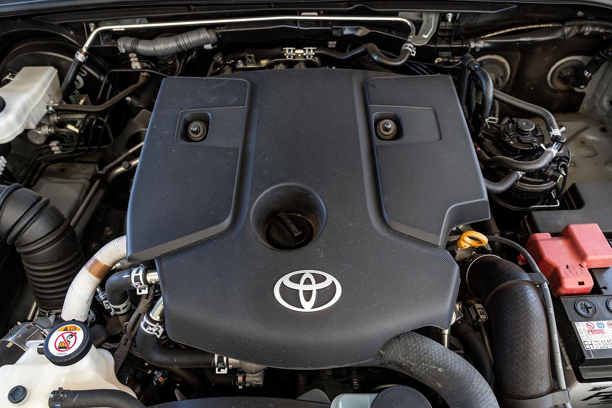 2021 Toyota Hilux SR5 GUN126R 4X4