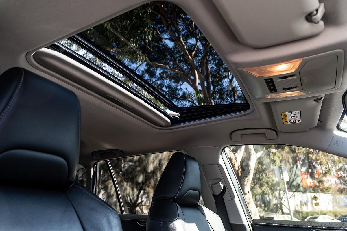 2019 Toyota RAV4 Cruiser AXAH52R