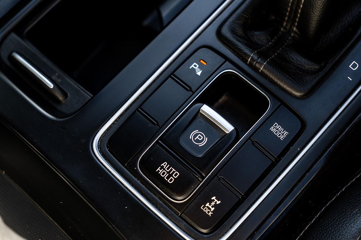 2017 Kia Sorento SLi UM