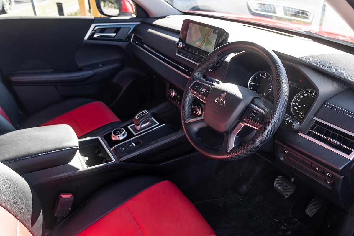 2021 Mitsubishi Outlander LS ZM