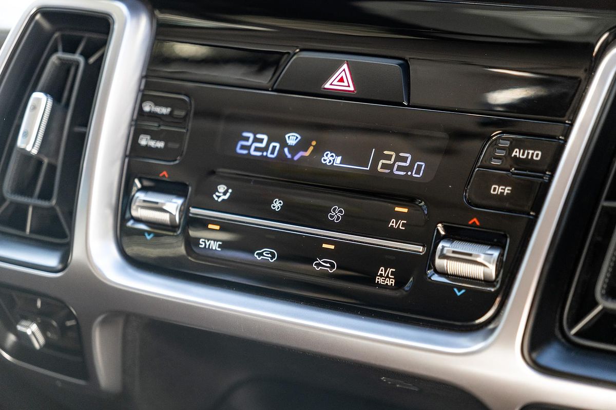 2022 Kia Sorento Sport MQ4