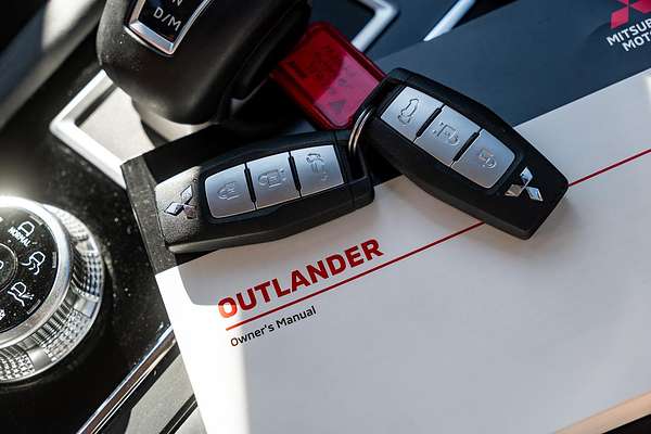 2021 Mitsubishi Outlander LS ZM