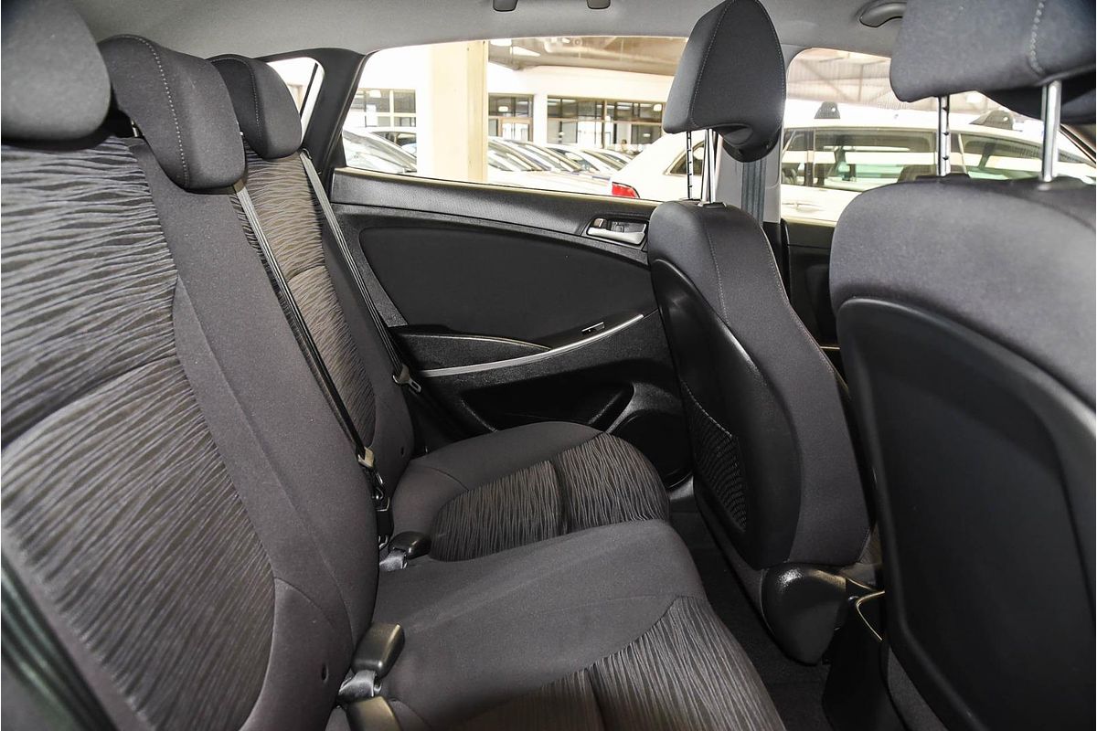 2018 Hyundai Accent Sport RB6