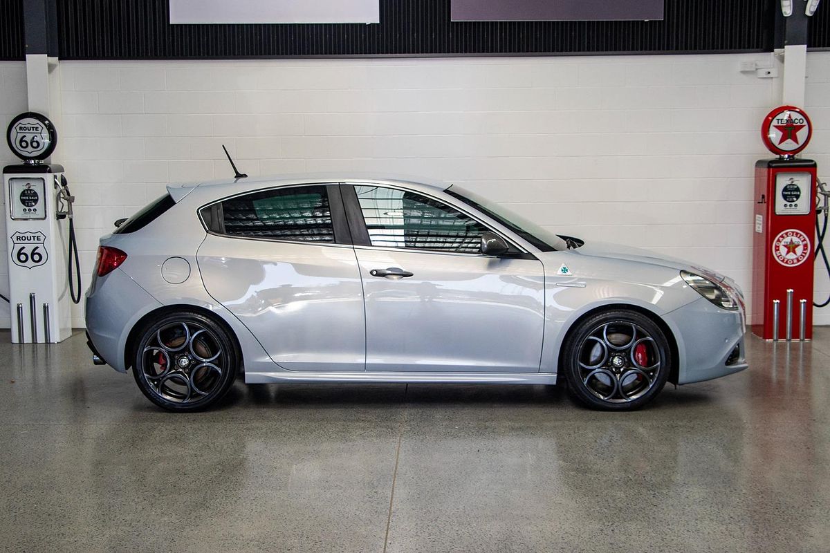 2014 Alfa Romeo Giulietta Quadrifoglio Verde Series 1