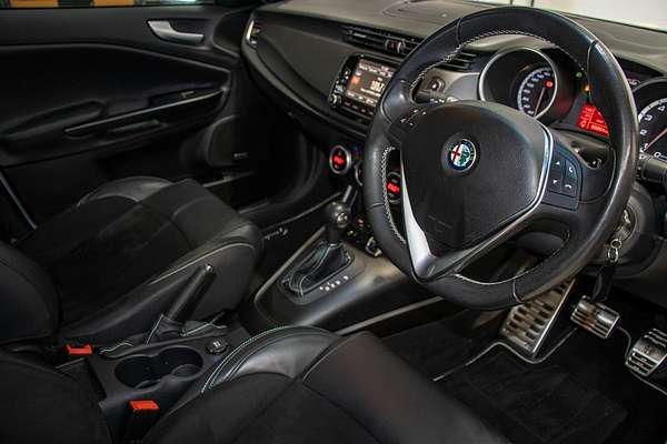 2014 Alfa Romeo Giulietta Quadrifoglio Verde Series 1
