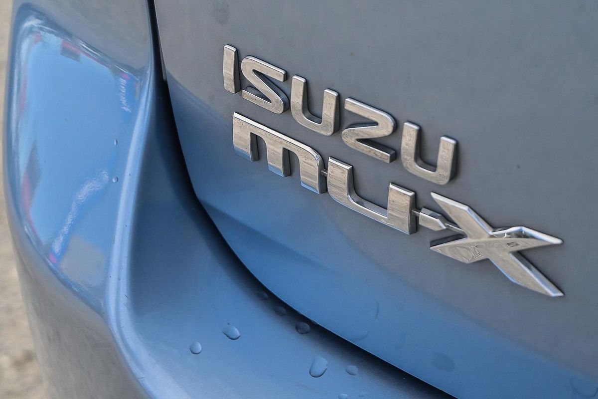 2015 Isuzu MU-X LS-T