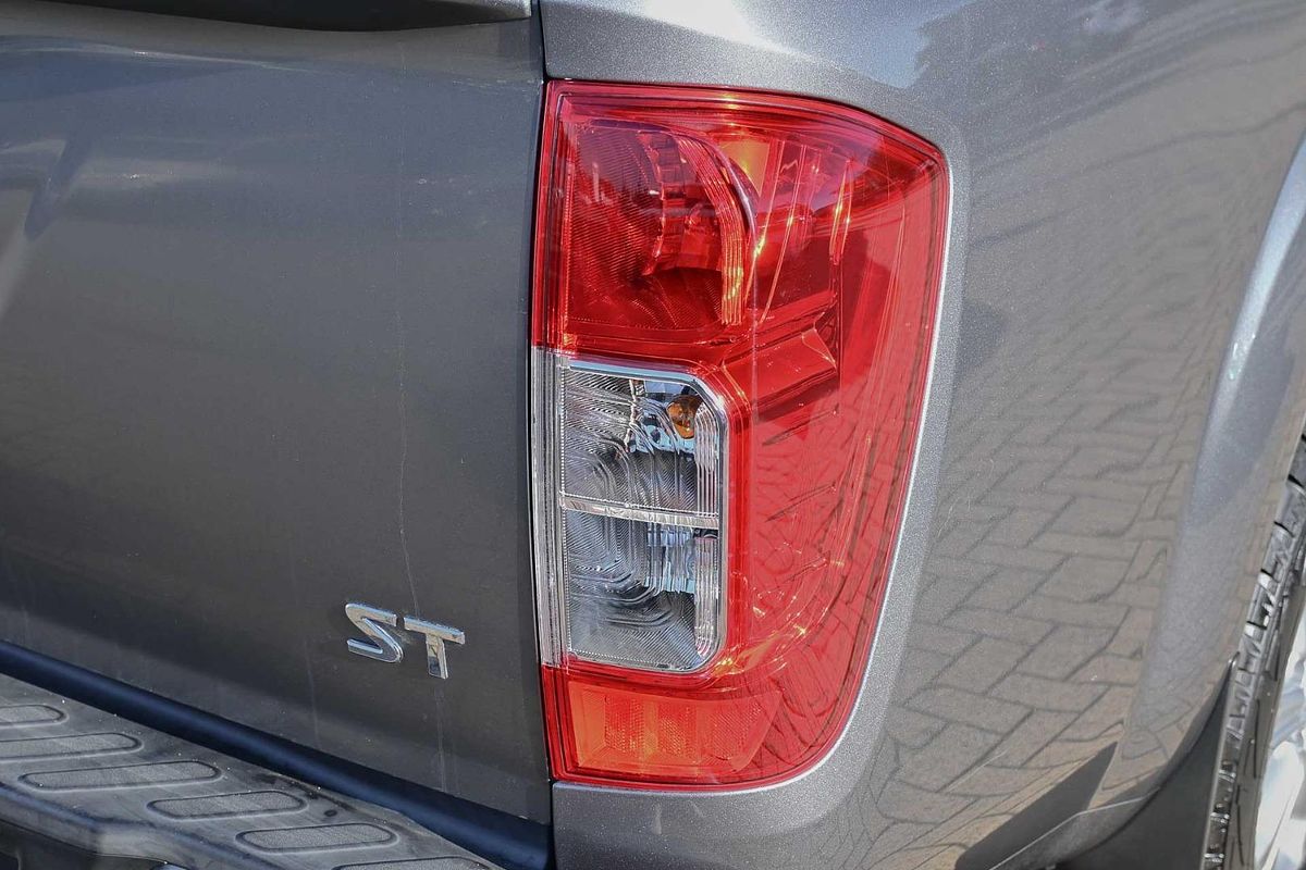 2017 Nissan Navara ST D23 Series 2 Rear Wheel Drive