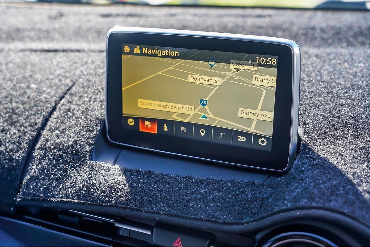 2016 Mazda 2 Maxx DJ Series