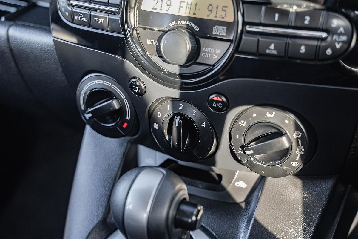 2012 Mazda 2 Neo DE Series 2