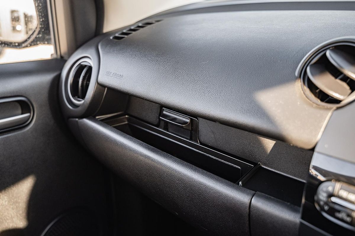 2012 Mazda 2 Neo DE Series 2