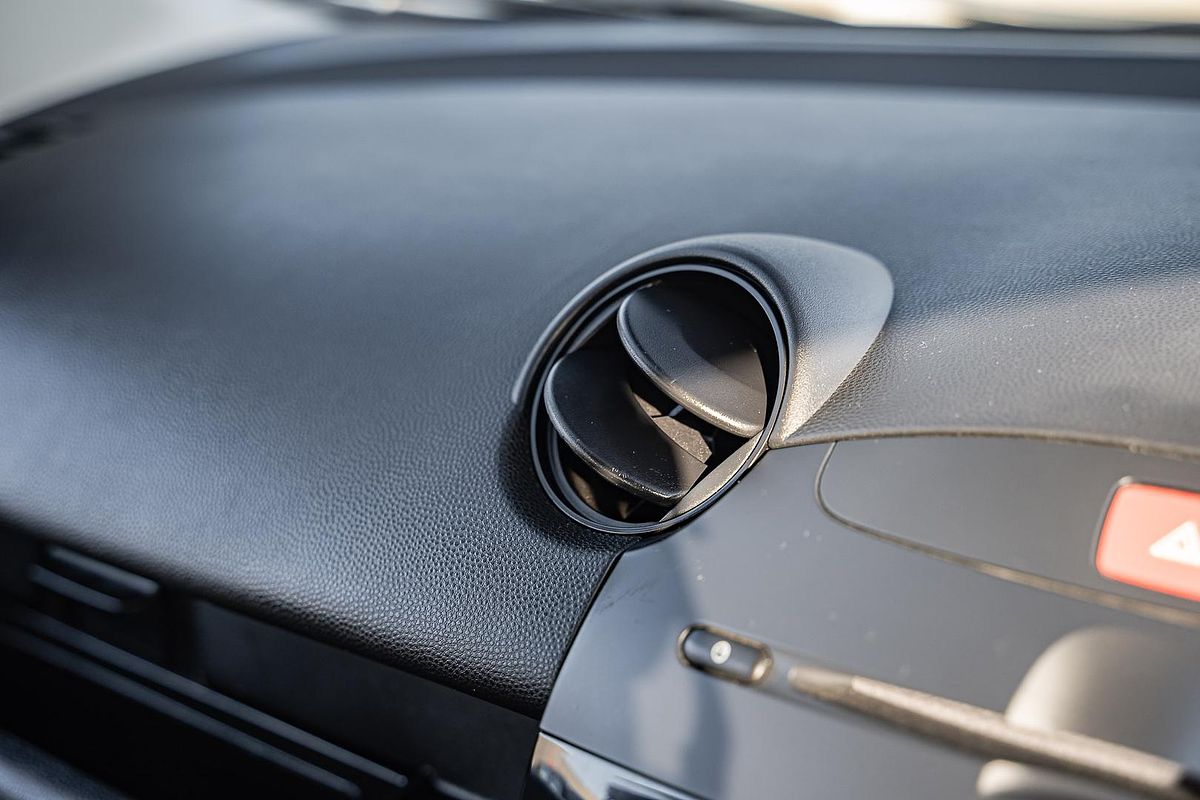 2012 Mazda 2 Neo DE Series 2