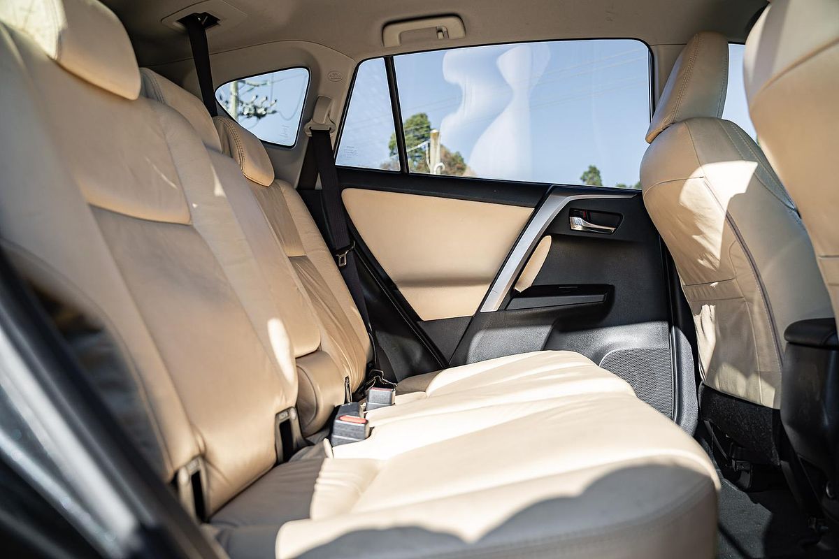 2018 Toyota RAV4 GXL ASA44R