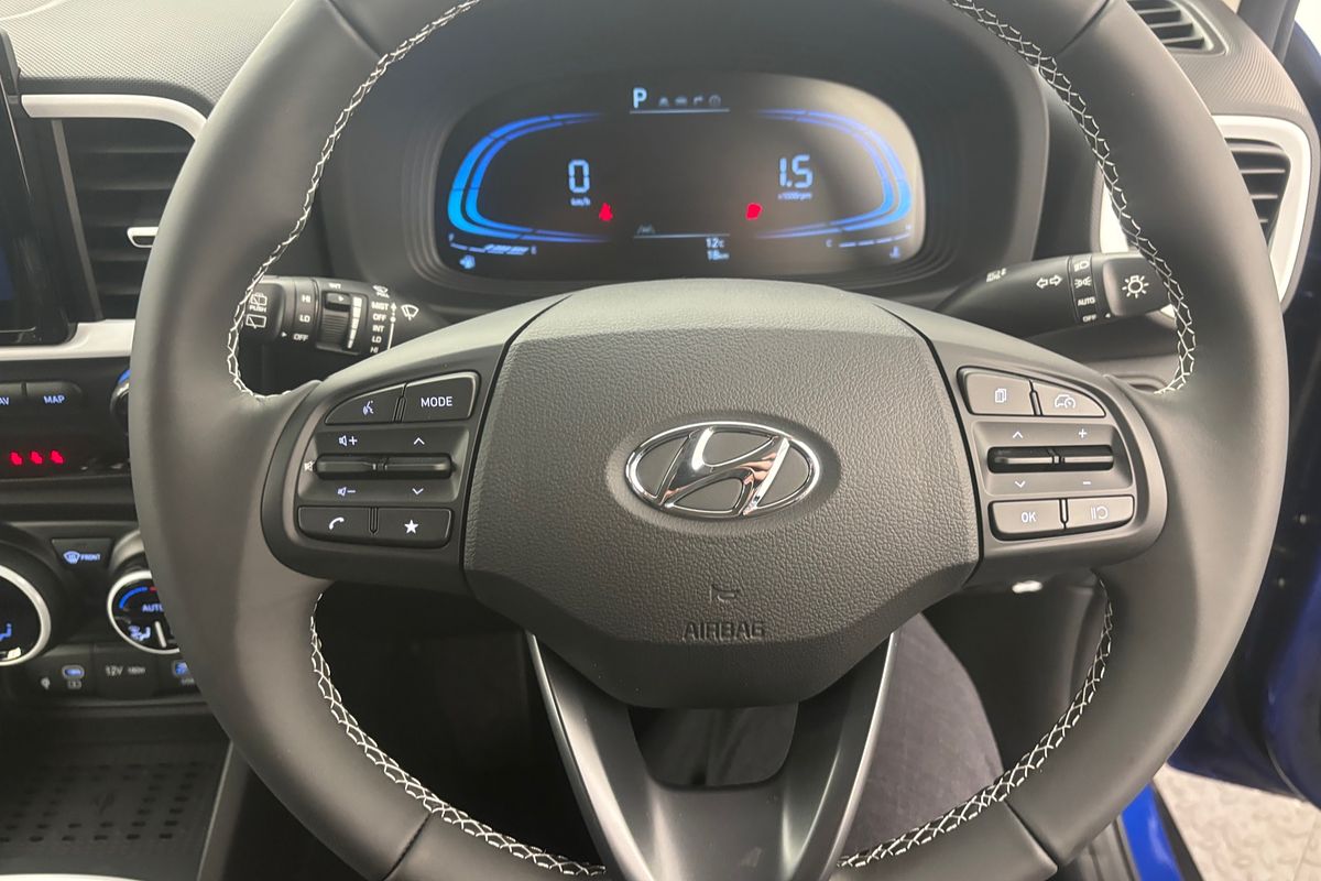 2025 Hyundai Venue Elite QX.V5