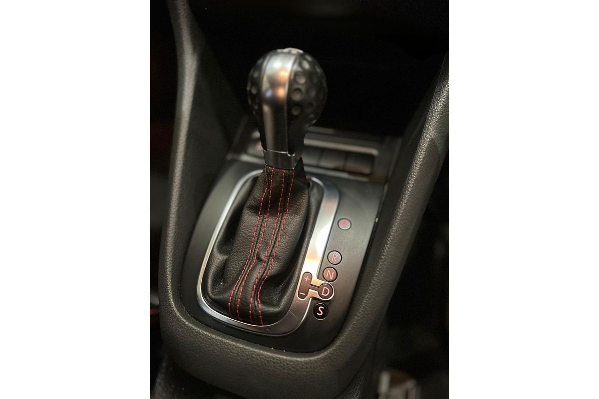 2011 Volkswagen Golf GTI Adidas VI