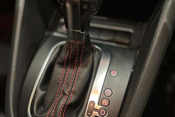 2011 Volkswagen Golf GTI Adidas VI