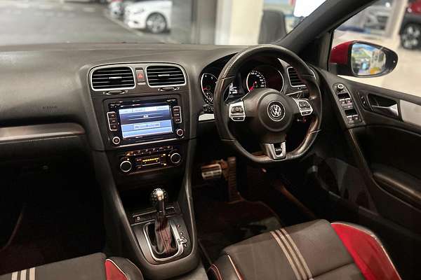 2011 Volkswagen Golf GTI Adidas VI